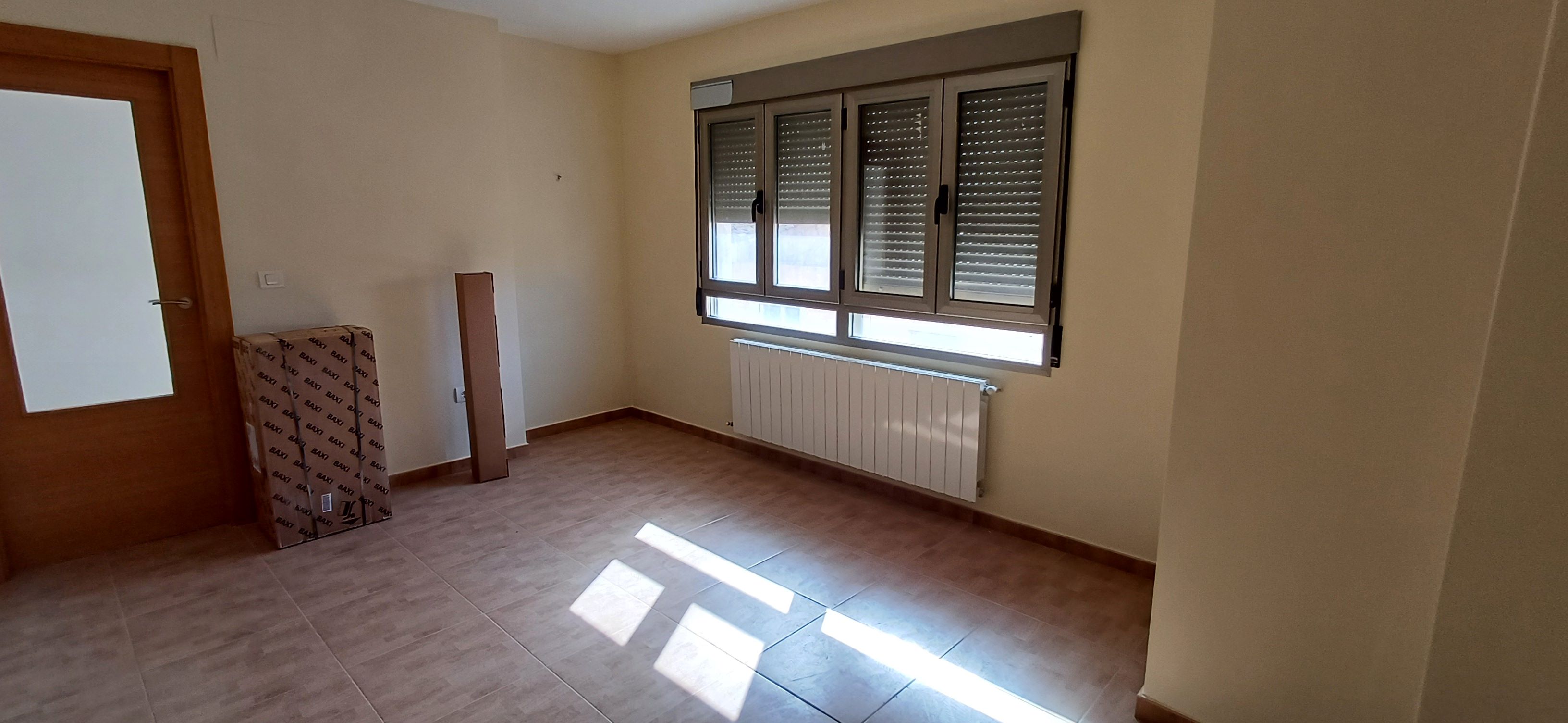 PISOS NUEVOS CENTRICOS Y EN YECLA