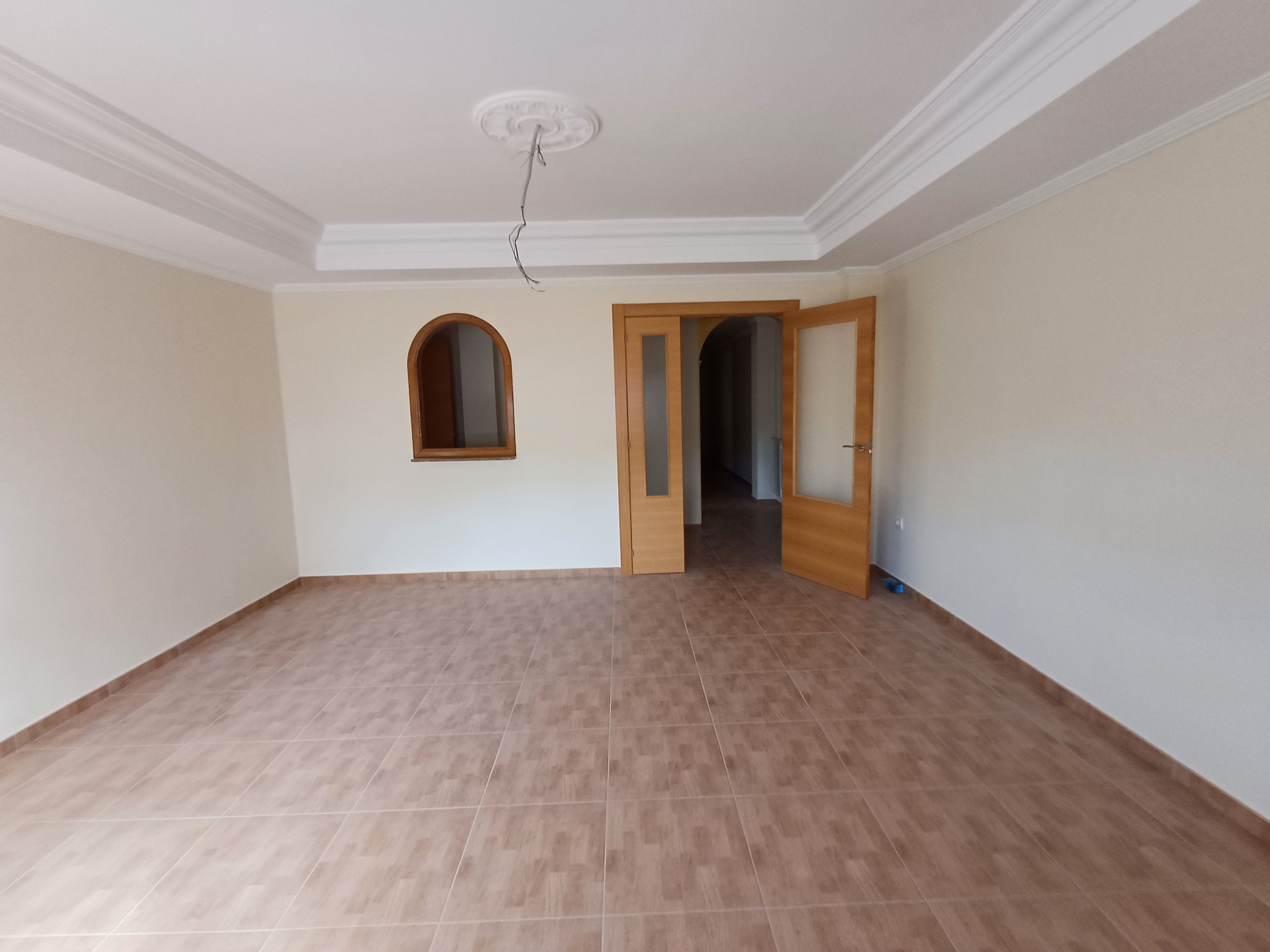 PISOS NUEVOS CENTRICOS Y EN YECLA