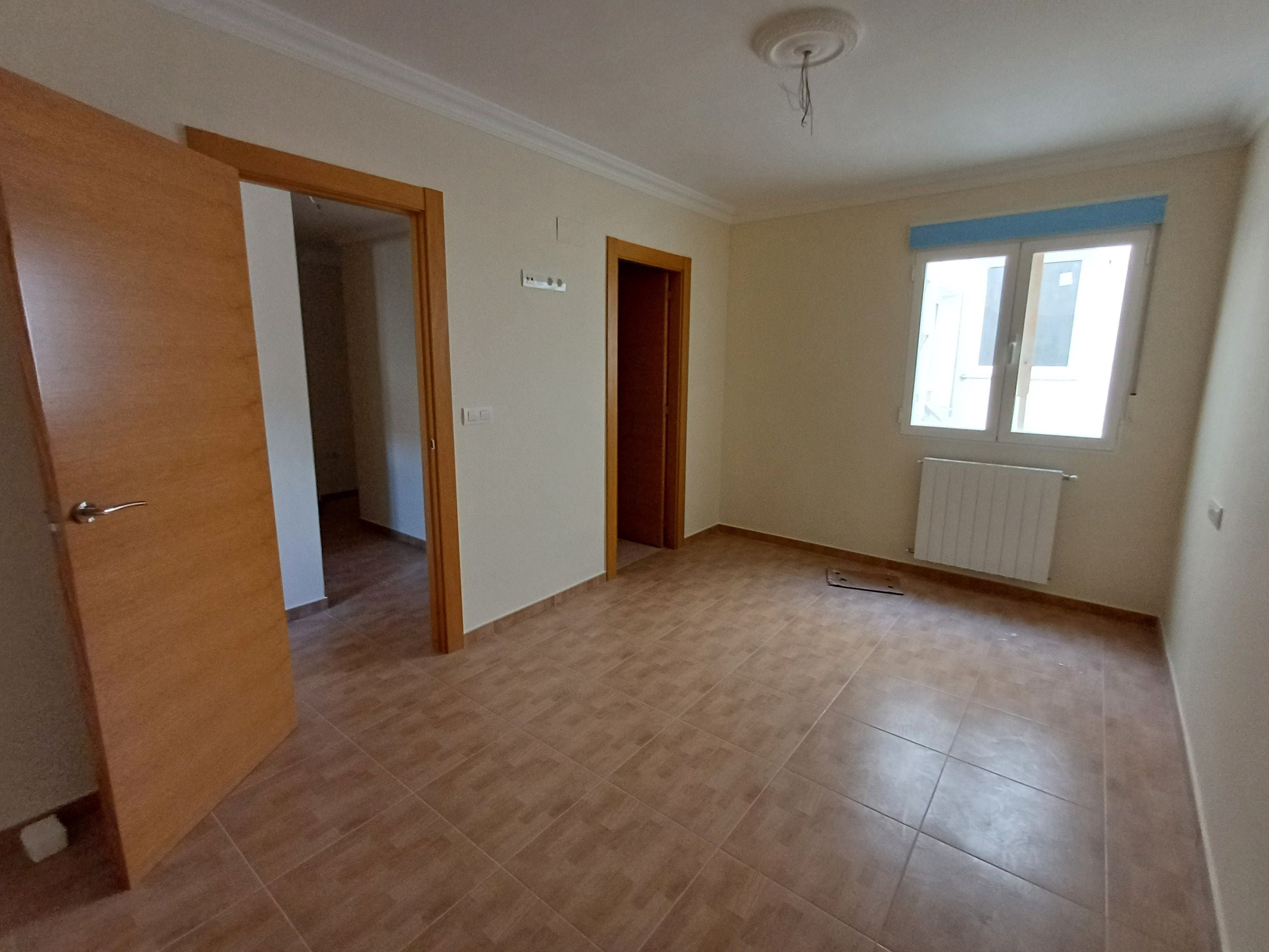 PISOS NUEVOS CENTRICOS Y EN YECLA