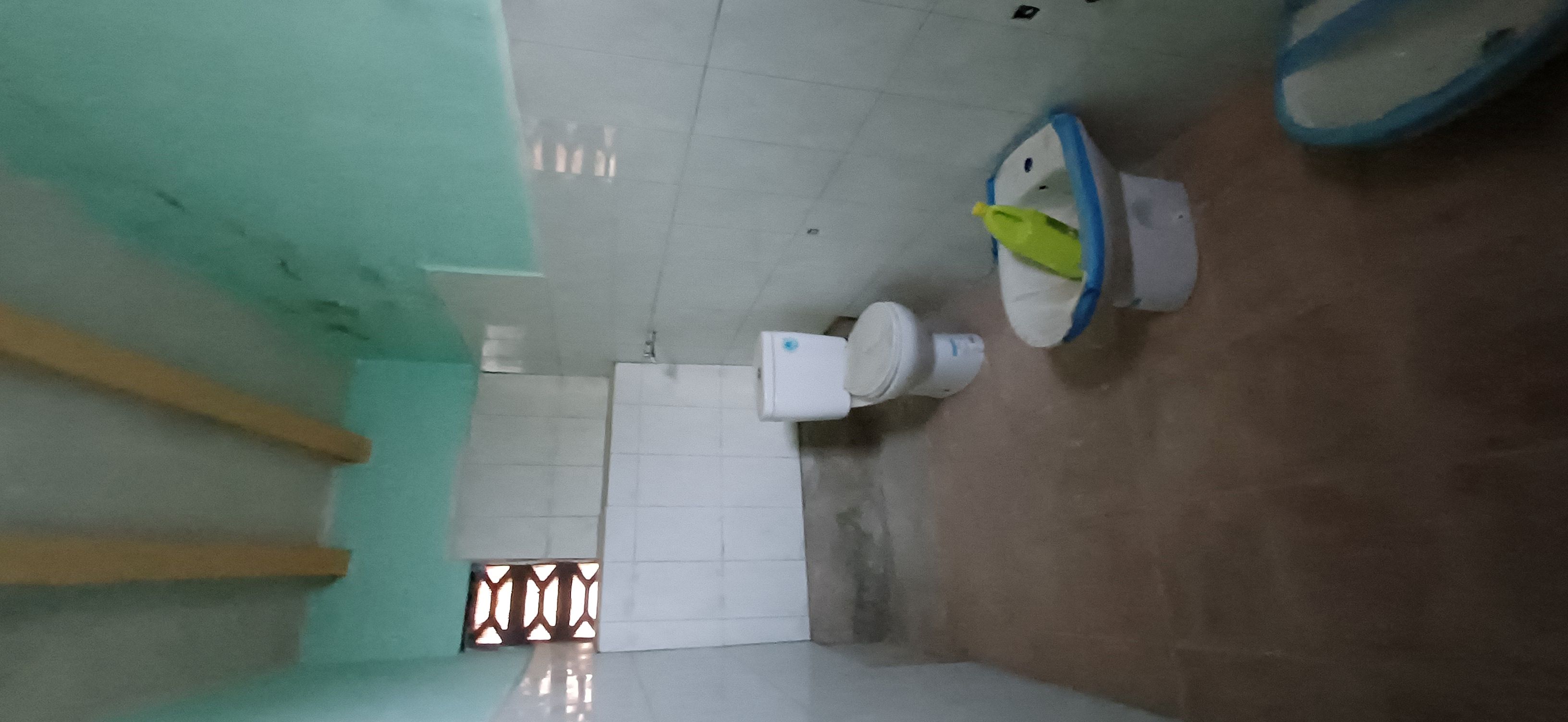 CASA PARA ACABAR DE OBRA ZONA DE LA IGLESIA VIEJA Y EN YECLA