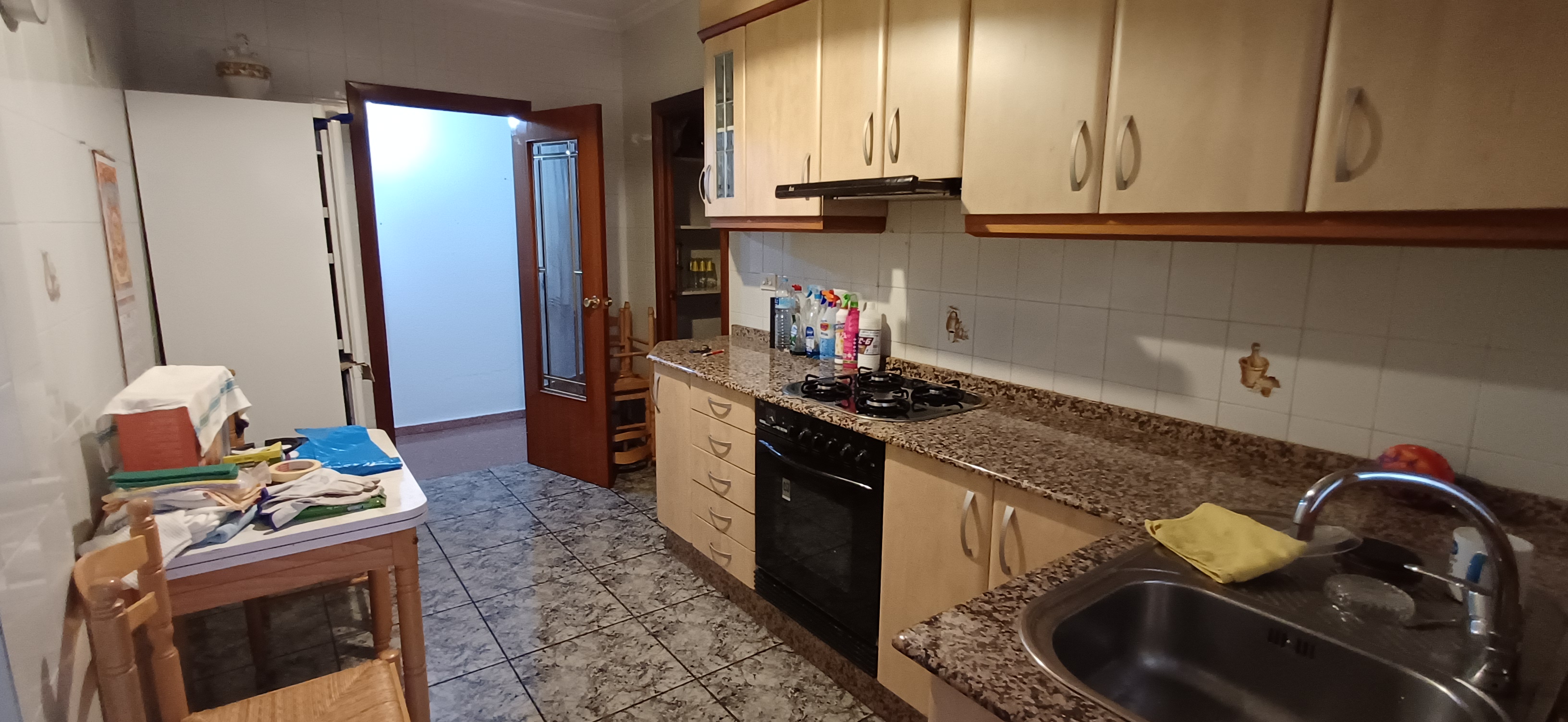 PISO CON ASCENSOR CERCA DEL HOSPITAL Y EN YECLA