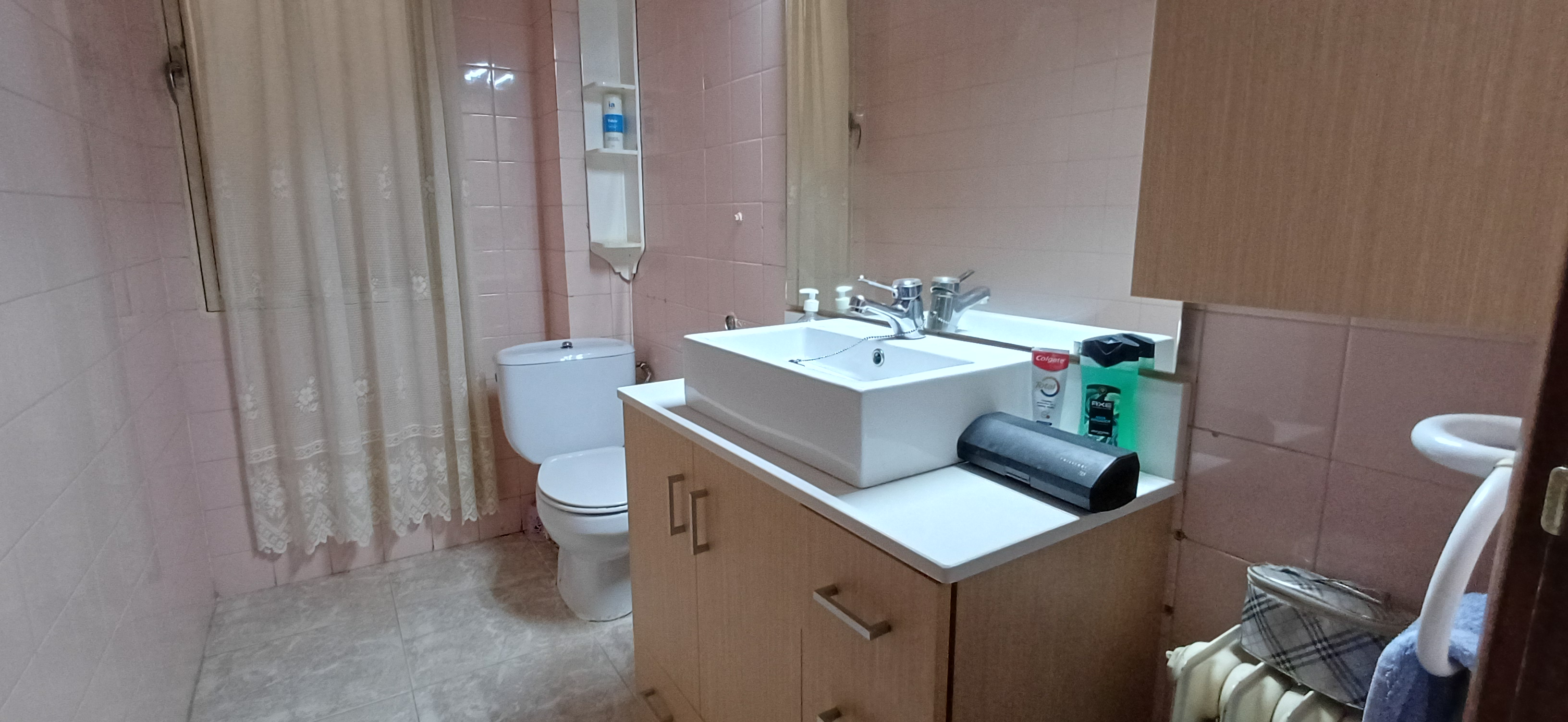 PISO GRANDE CERCA DE PLAZA DE SAN CAYETANO EN YECLA