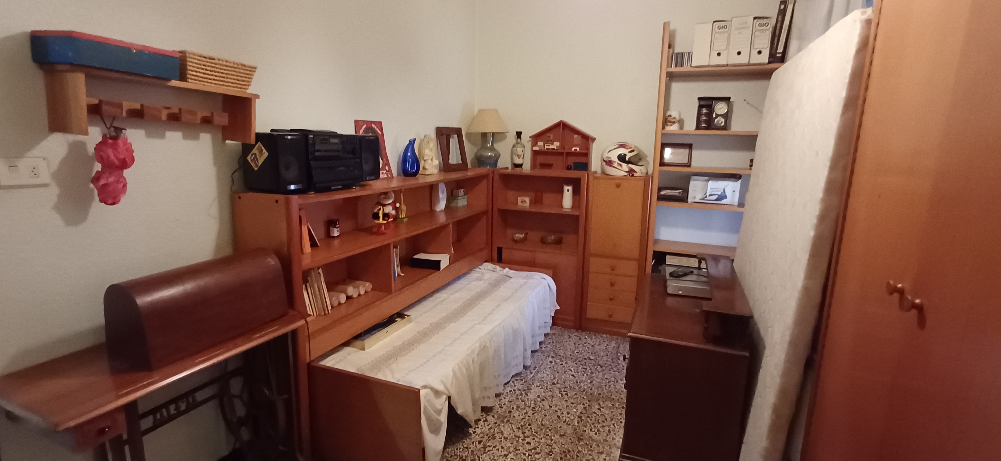 PISO GRANDE CERCA DE PLAZA DE SAN CAYETANO EN YECLA