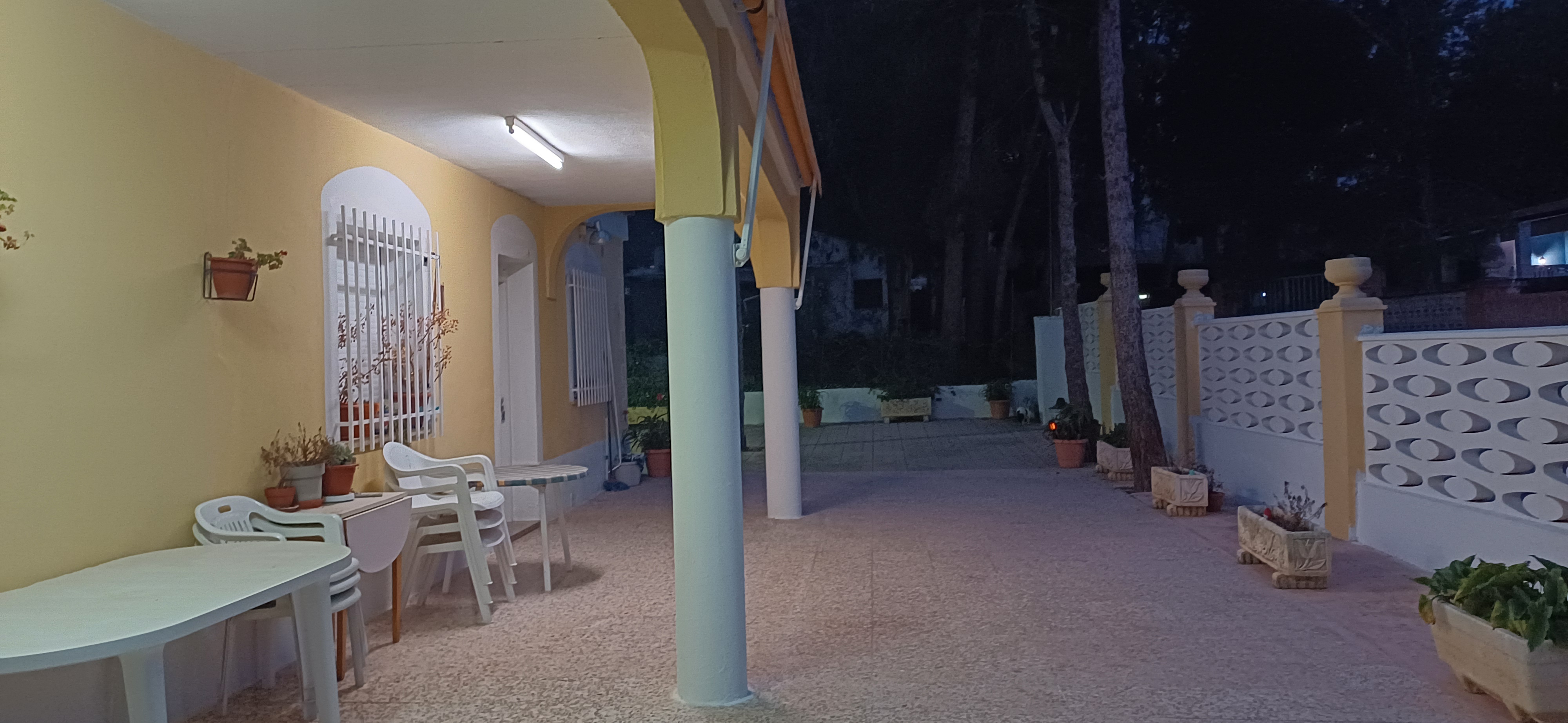 CHALET PARA VIVIR TODO EL AÑO Y MUY CERCA DE YECLA