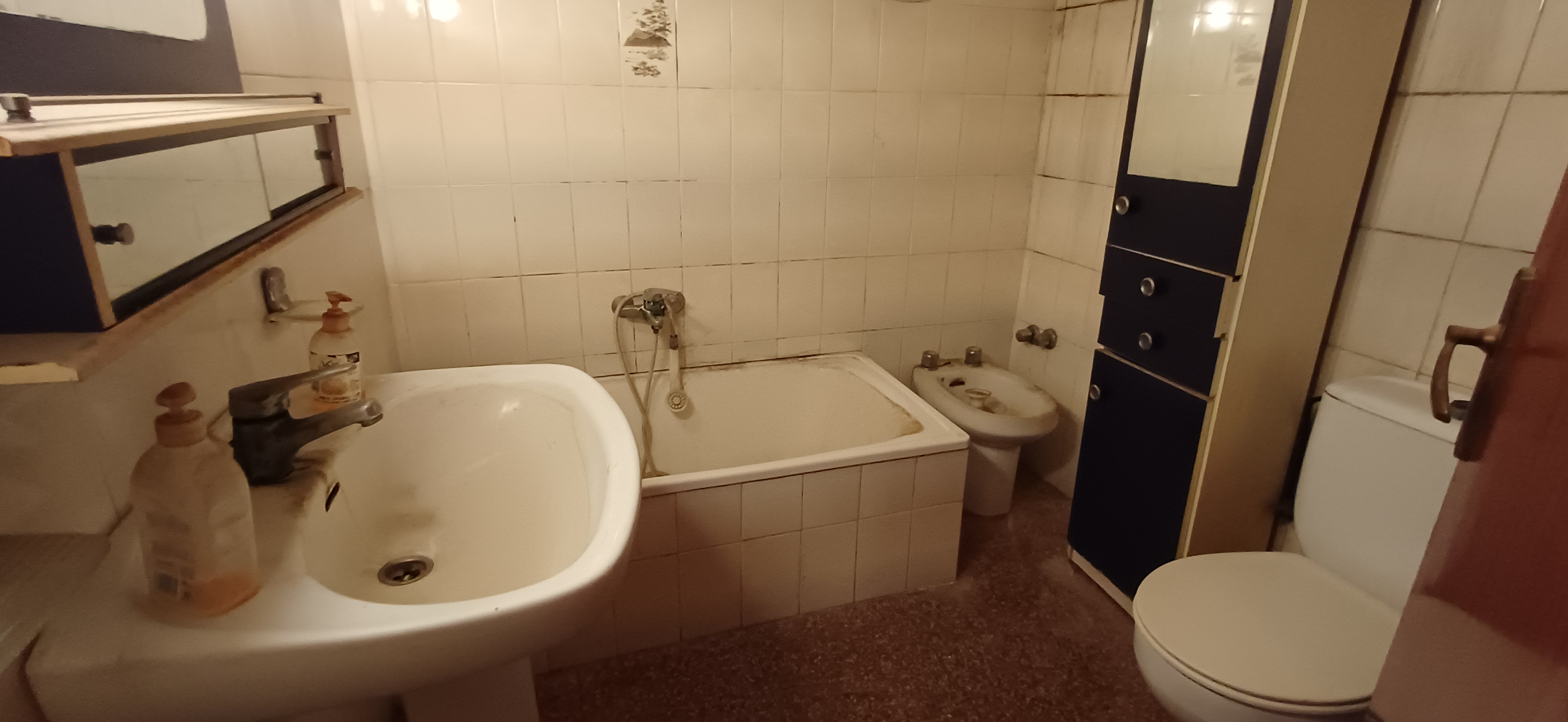 CASA EN 2 PLANTAS INDEPENDIENTE PARA HACER ARREGLOS Y EN YECLA