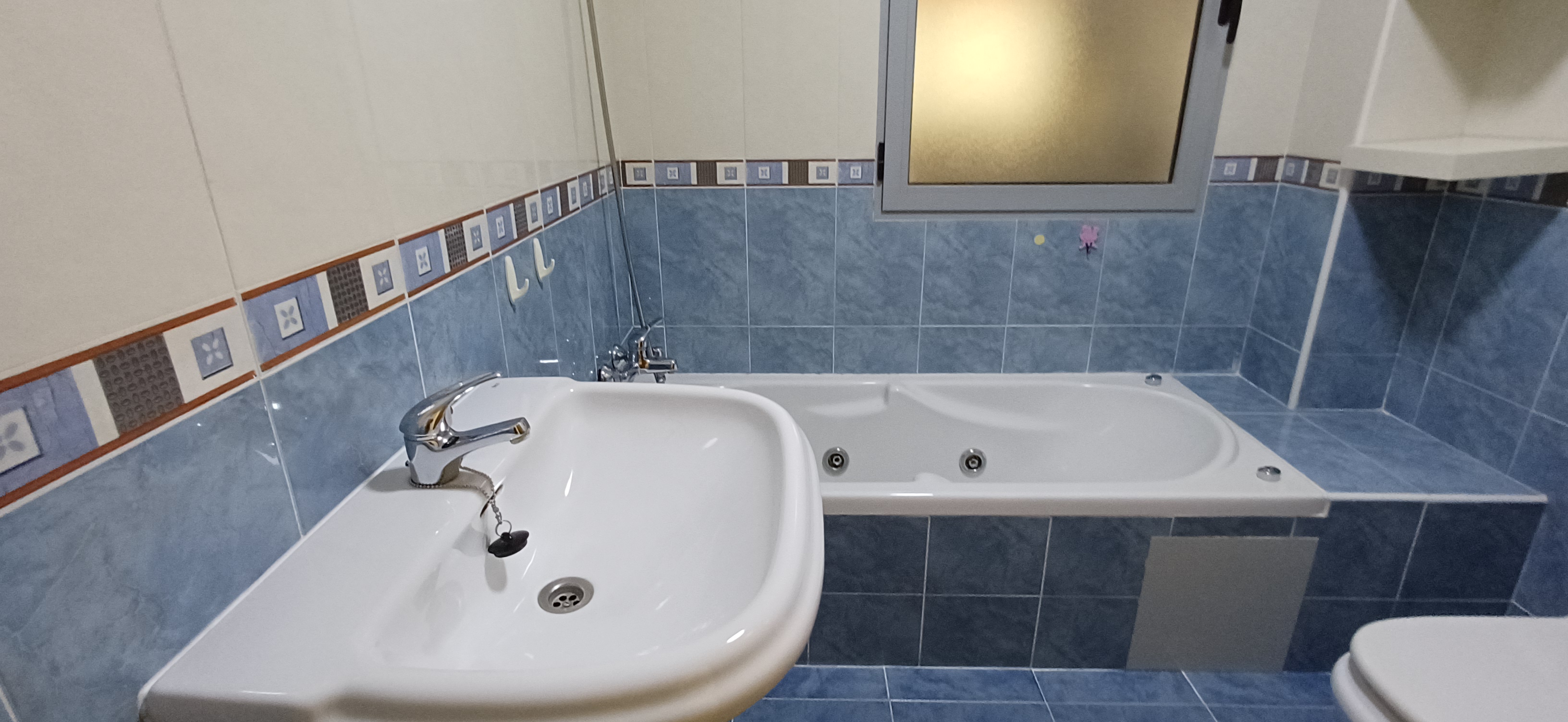 PISO MUY NUEVO EN ZONA PLAZA DE TOROS Y EN YECLA