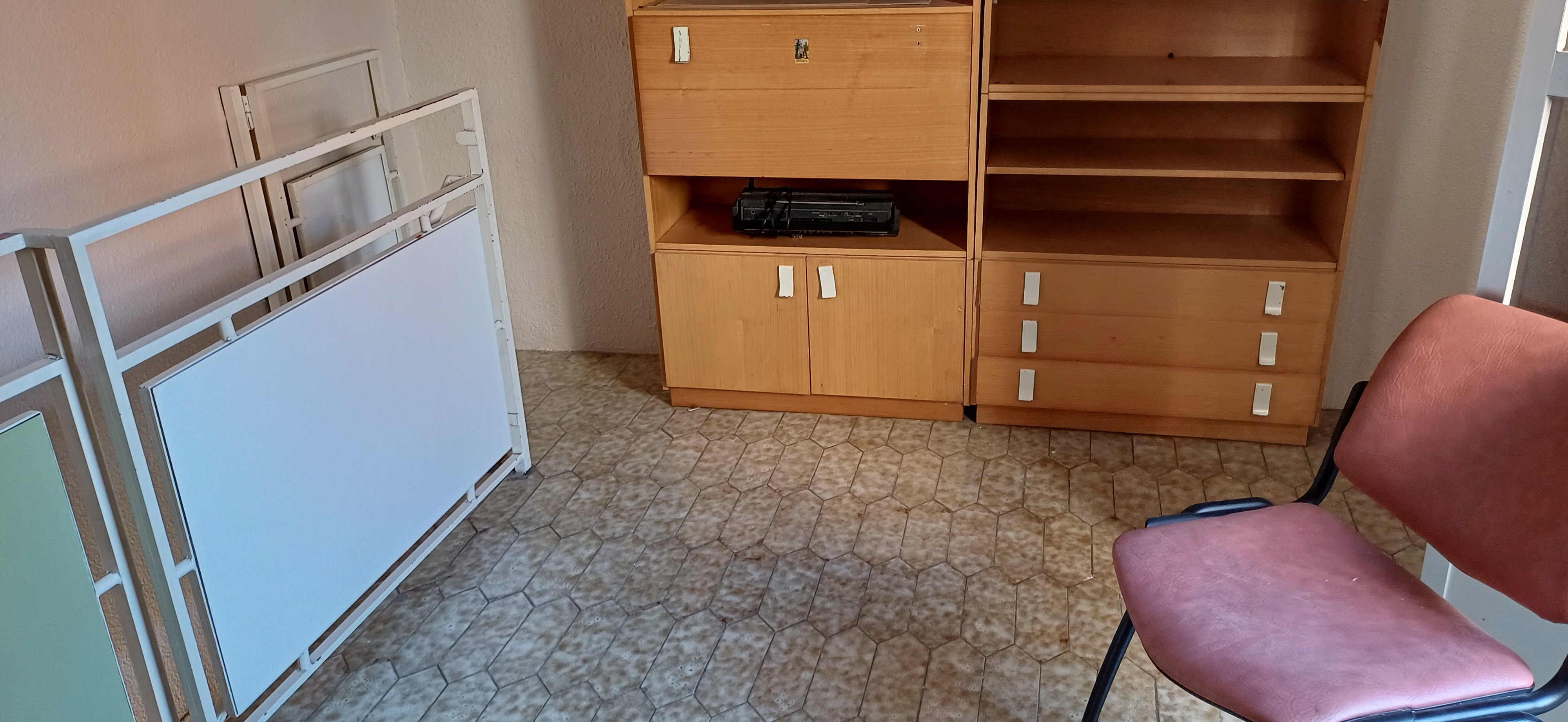 CASA PEQUEÑA EN 2 PLANTAS CON 34 METROS EN YECLA