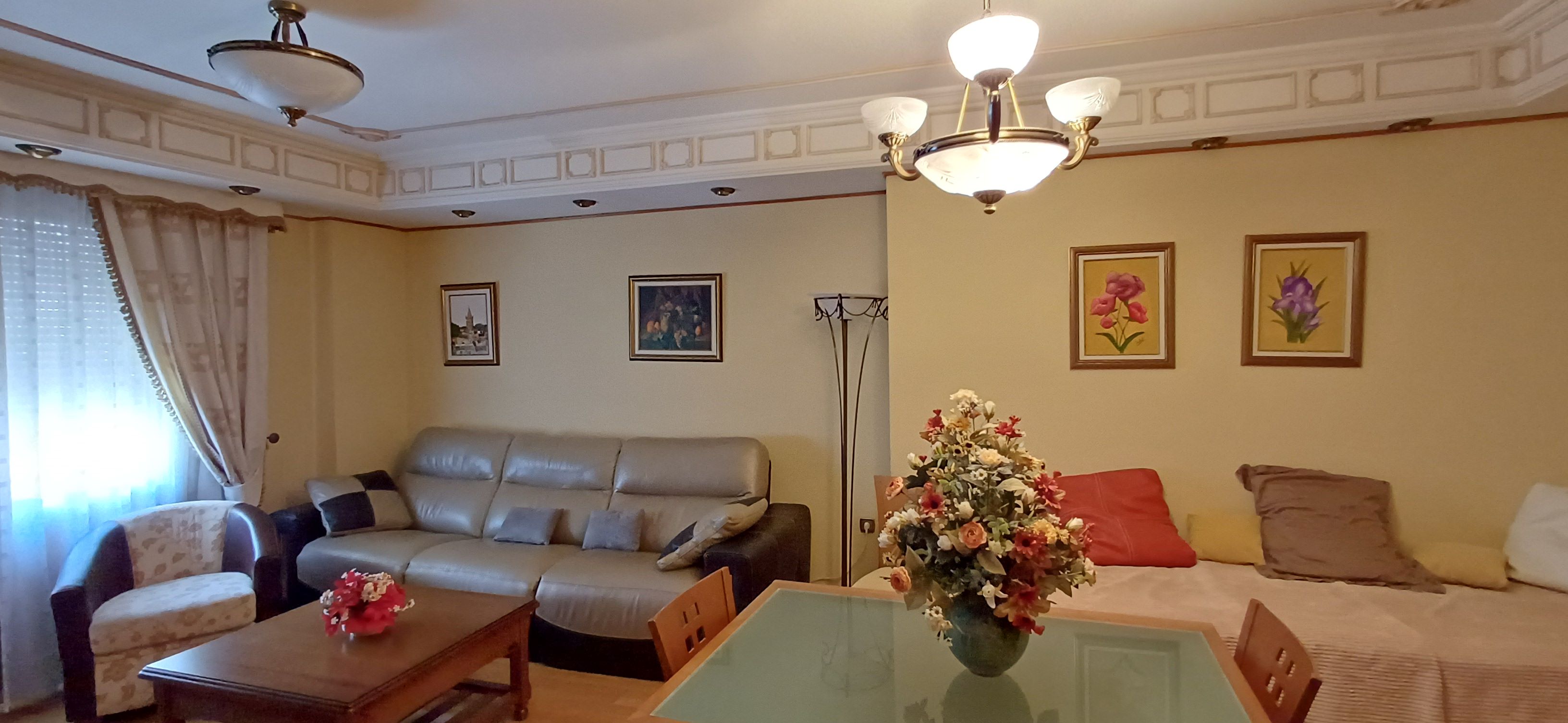 PISO 1º CERCA JARDIN DE LAS PALOMAS Y EN YECLA