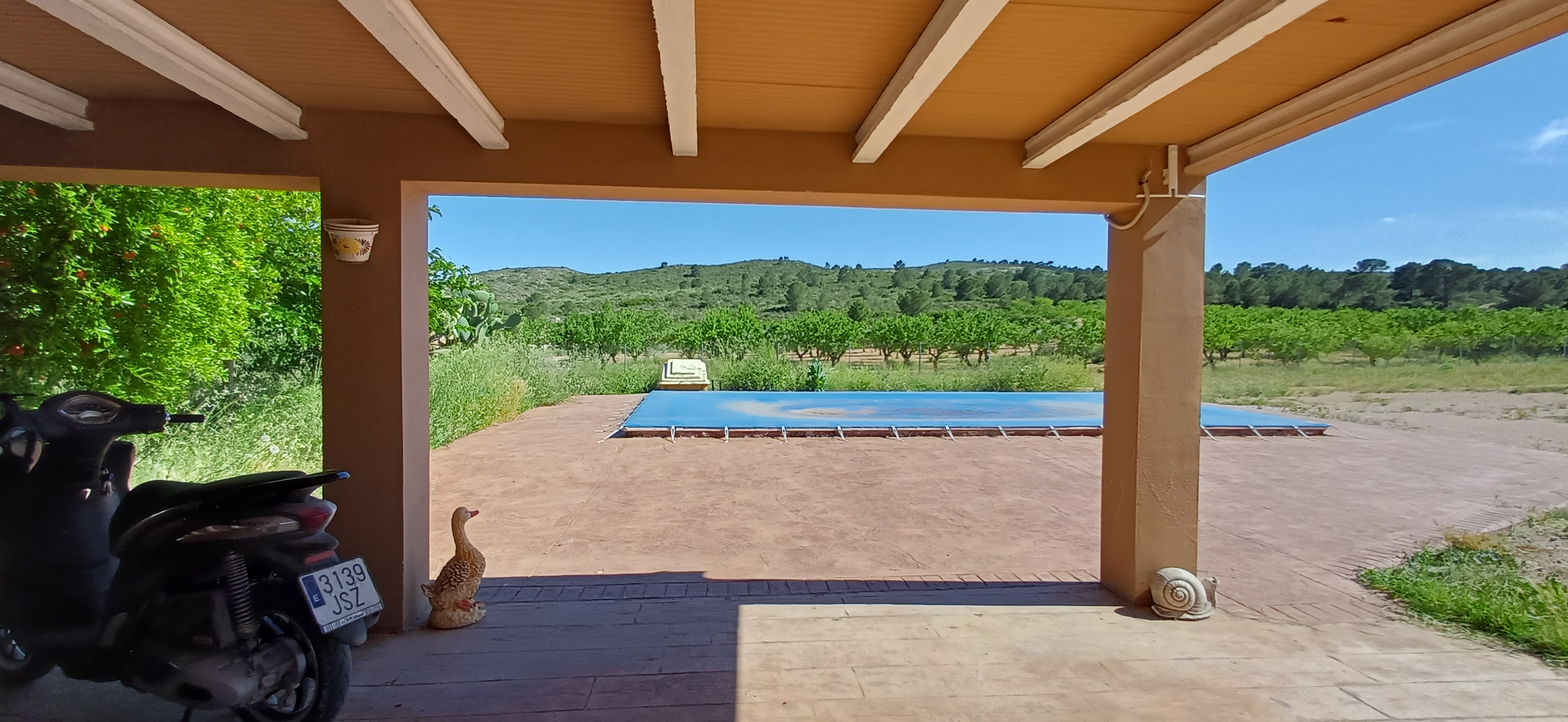 CHALET PARA ENTRAR A VIVIR EN ALTOS DE CAUDETE Y EN YECLA