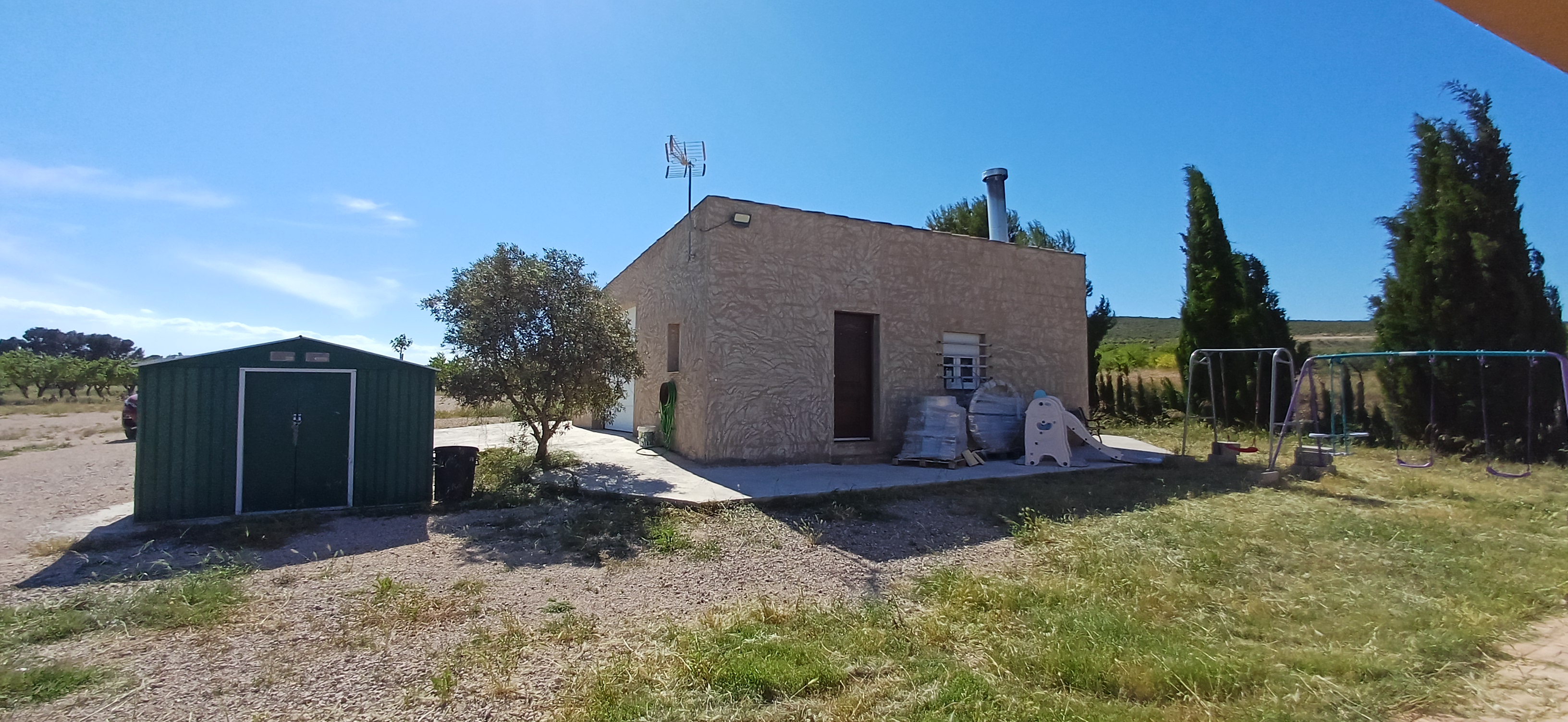 CHALET PARA ENTRAR A VIVIR EN ALTOS DE CAUDETE Y EN YECLA
