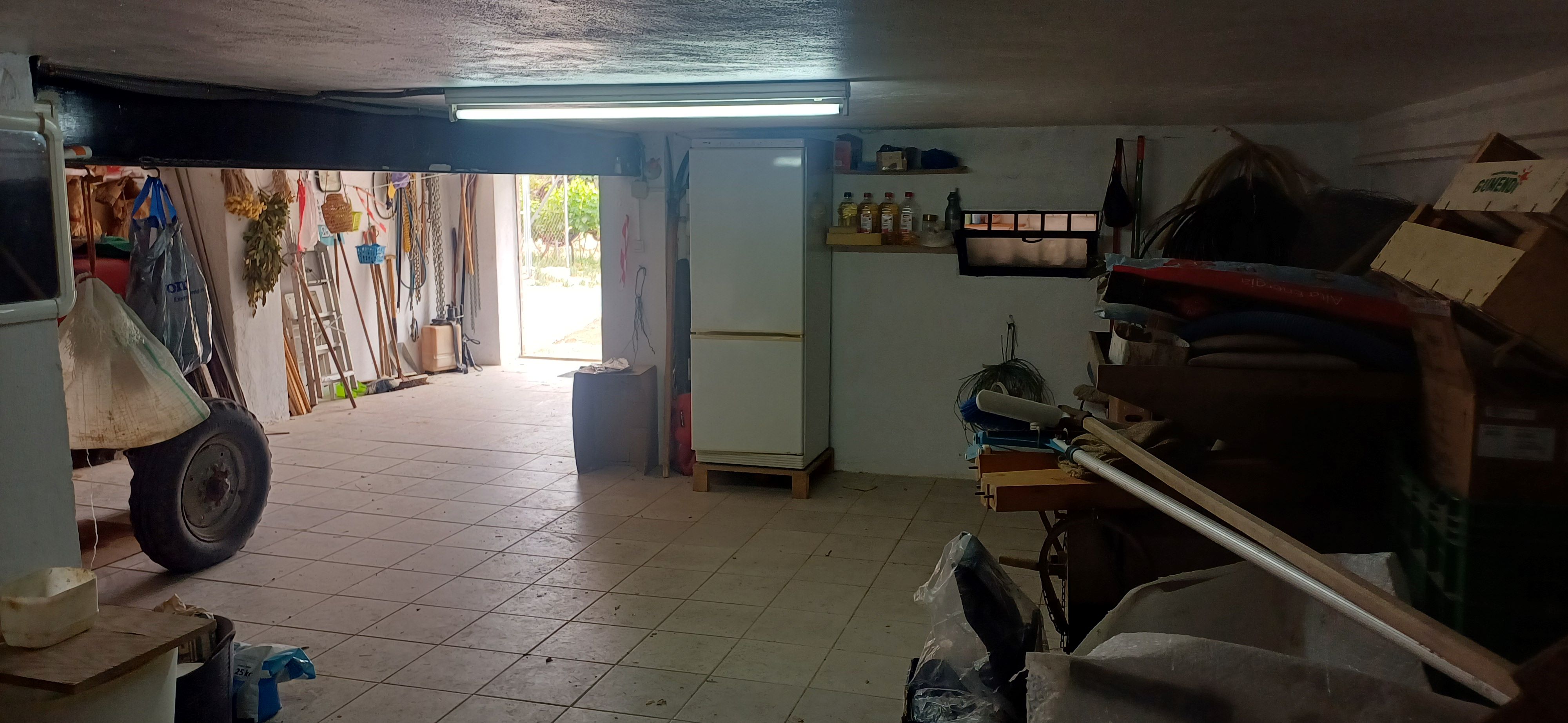 CHALET AMUEBLADO CERCA PARA VIVIR Y DE YECLA