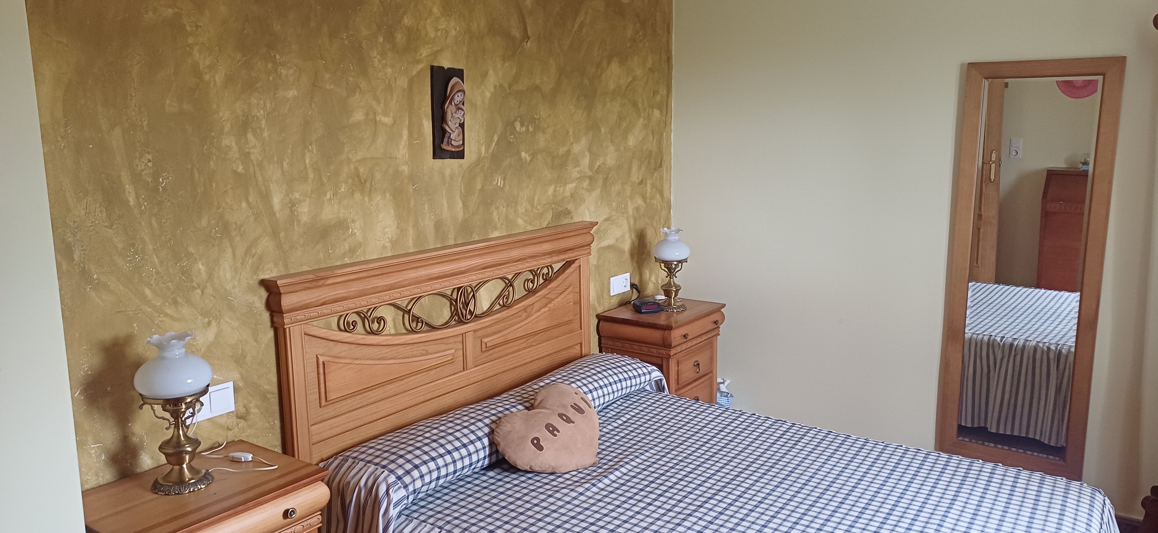 CHALET AMUEBLADO CERCA PARA VIVIR Y DE YECLA