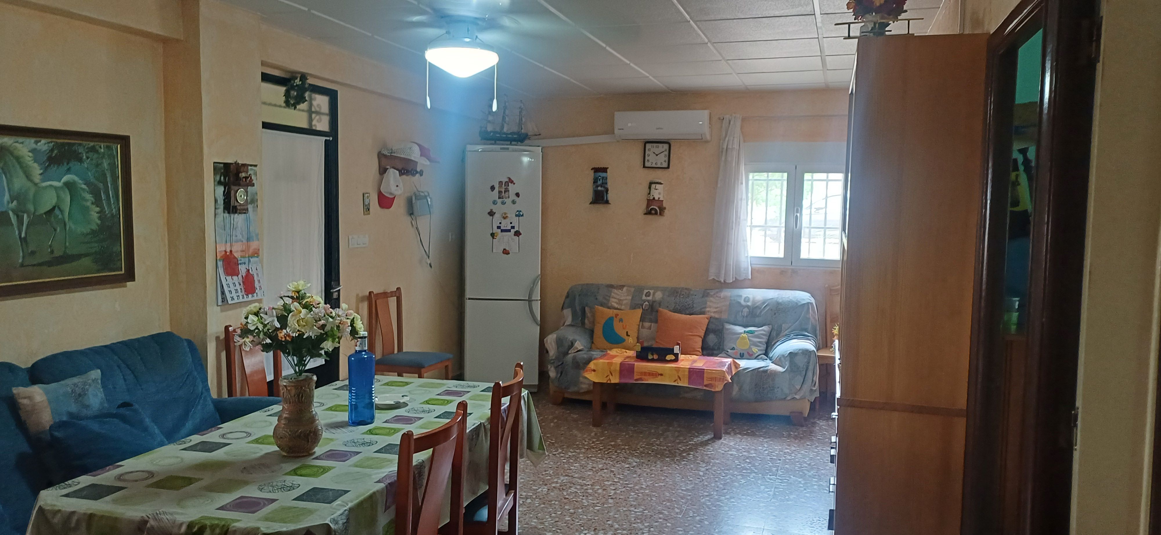 CHALET AMUEBLADO CERCA PARA VIVIR Y DE YECLA
