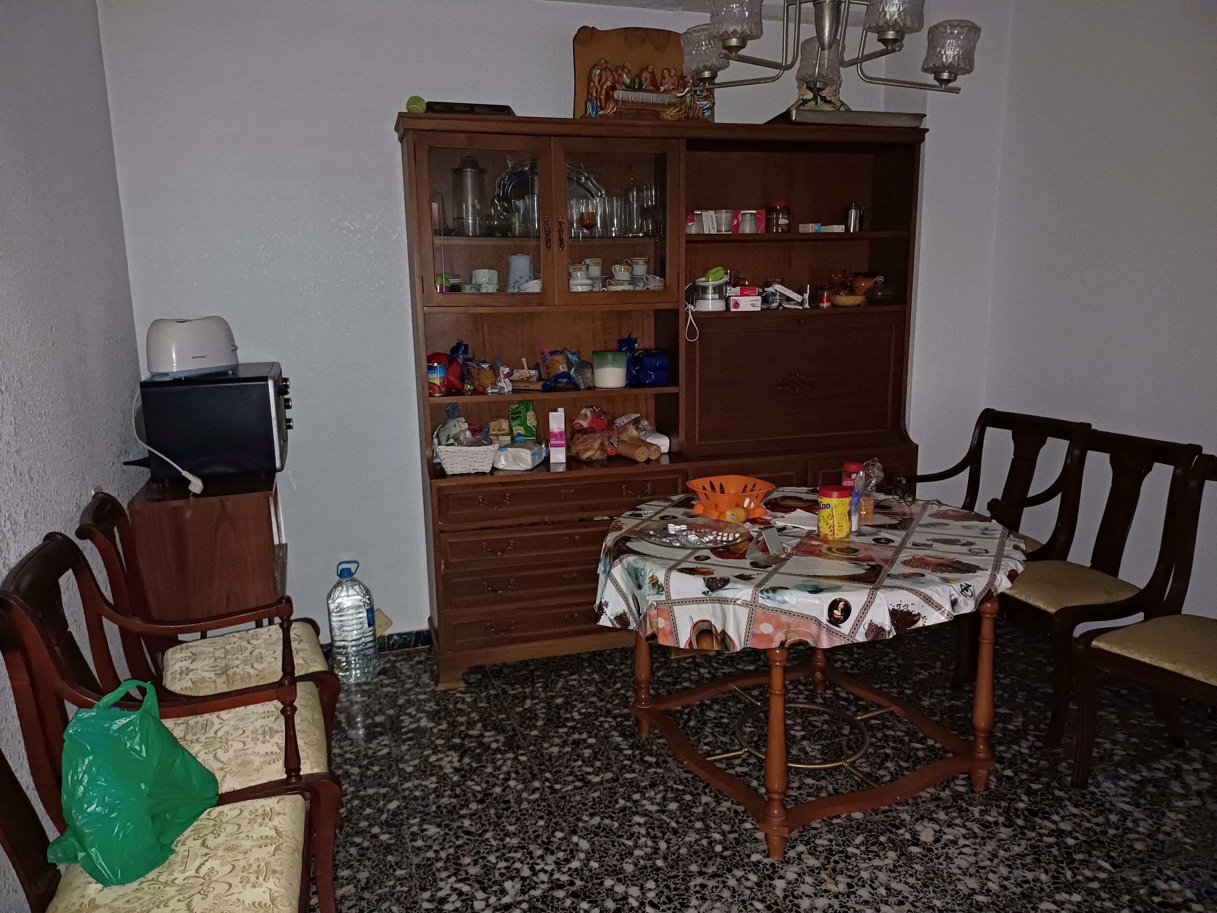 PISO REFORMADO EN ZONA MUY TRANQUILA DE YECLA