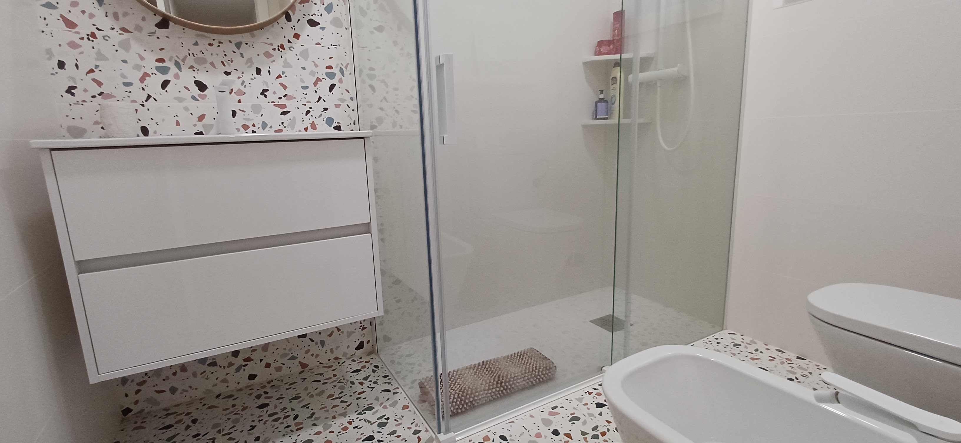 PISO REFORMADO DE TODO ZONA ALAMEDA CON BALCON Y EN YECLA