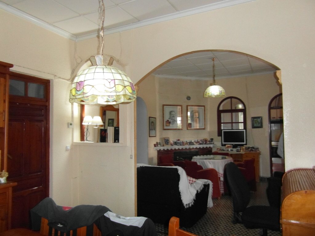 CHALET A 1 KM DE YECLA PARA VIVIR TODO EL AÑO