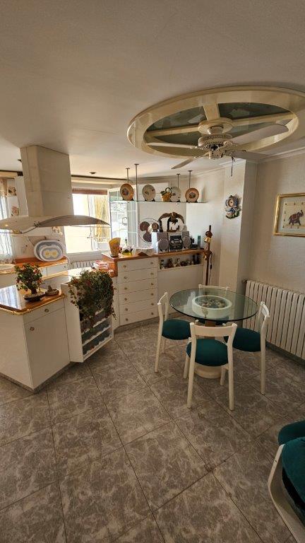 PISO CON ASCENSOR CON MUCHA LUZ CERCA DEL MERCADONA Y EN YECLA