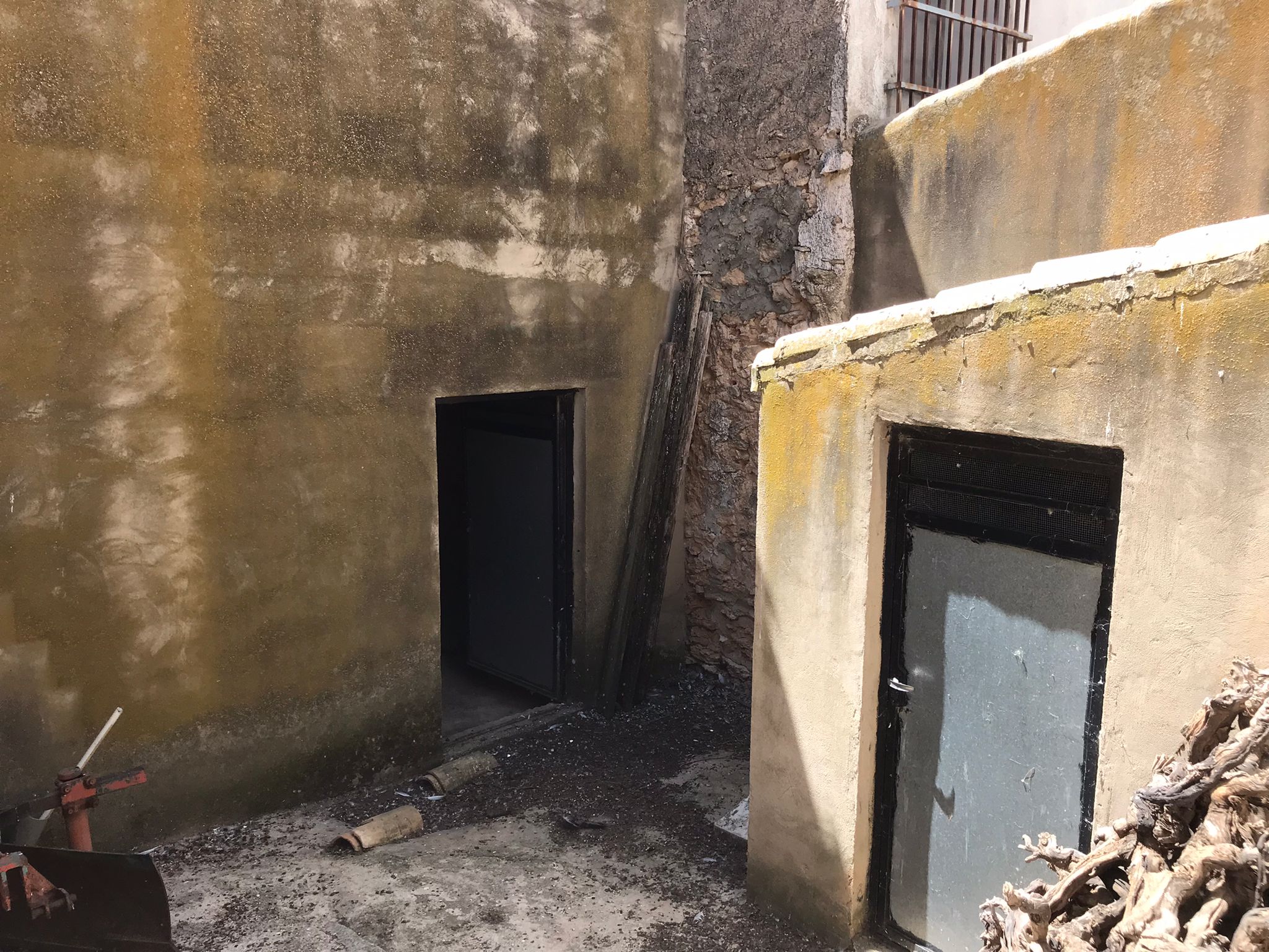 CASA DE CAMPO ADOSADA DE 103 MTS. EN YECLA