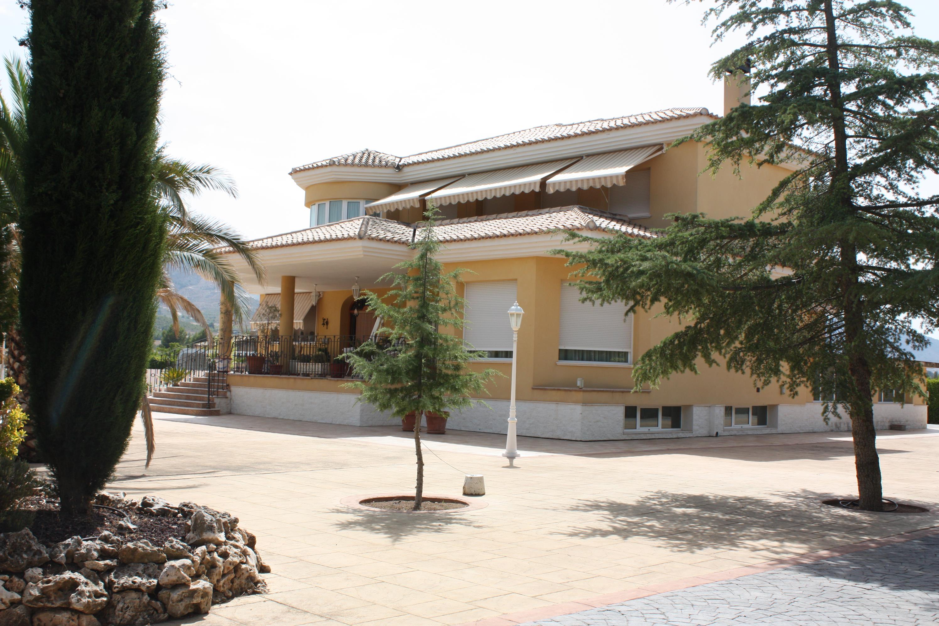 Chalet en la zona del Club de Tenis de Yecla