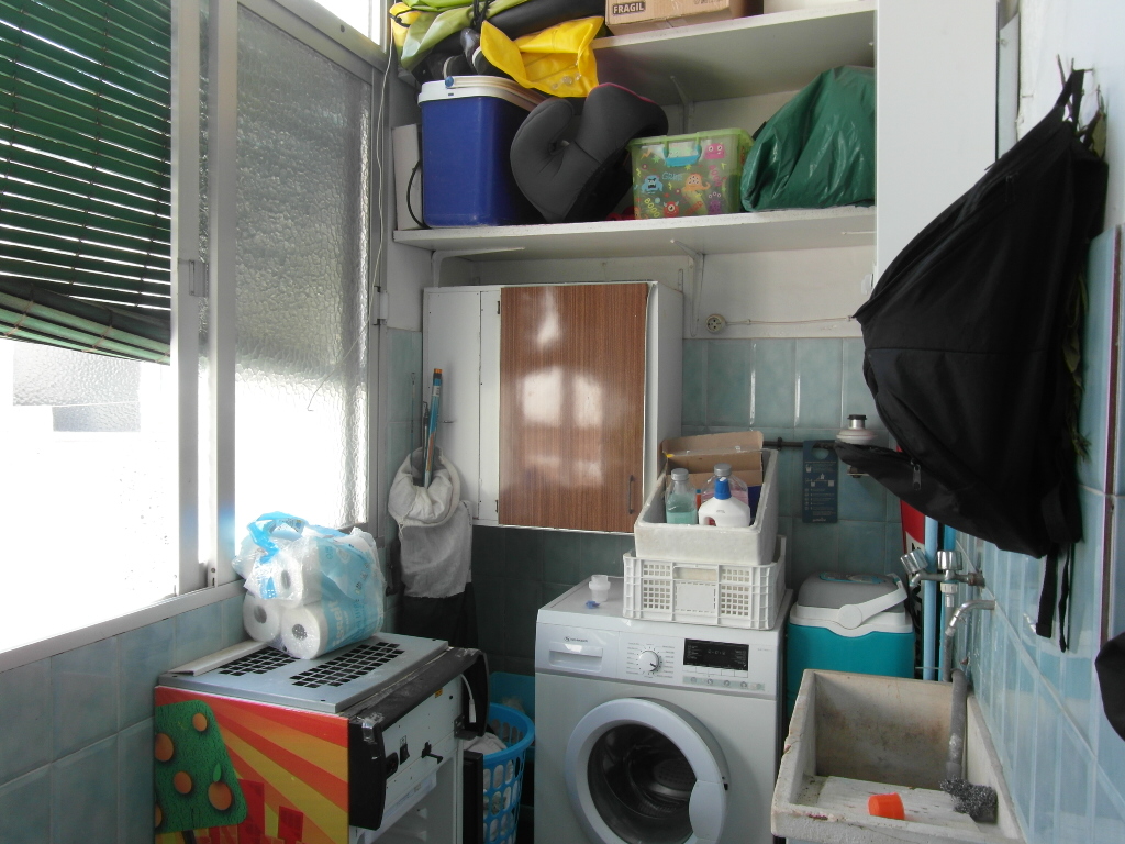 PISO CON REFORMAS BALCON GRANDE Y EN YECLA