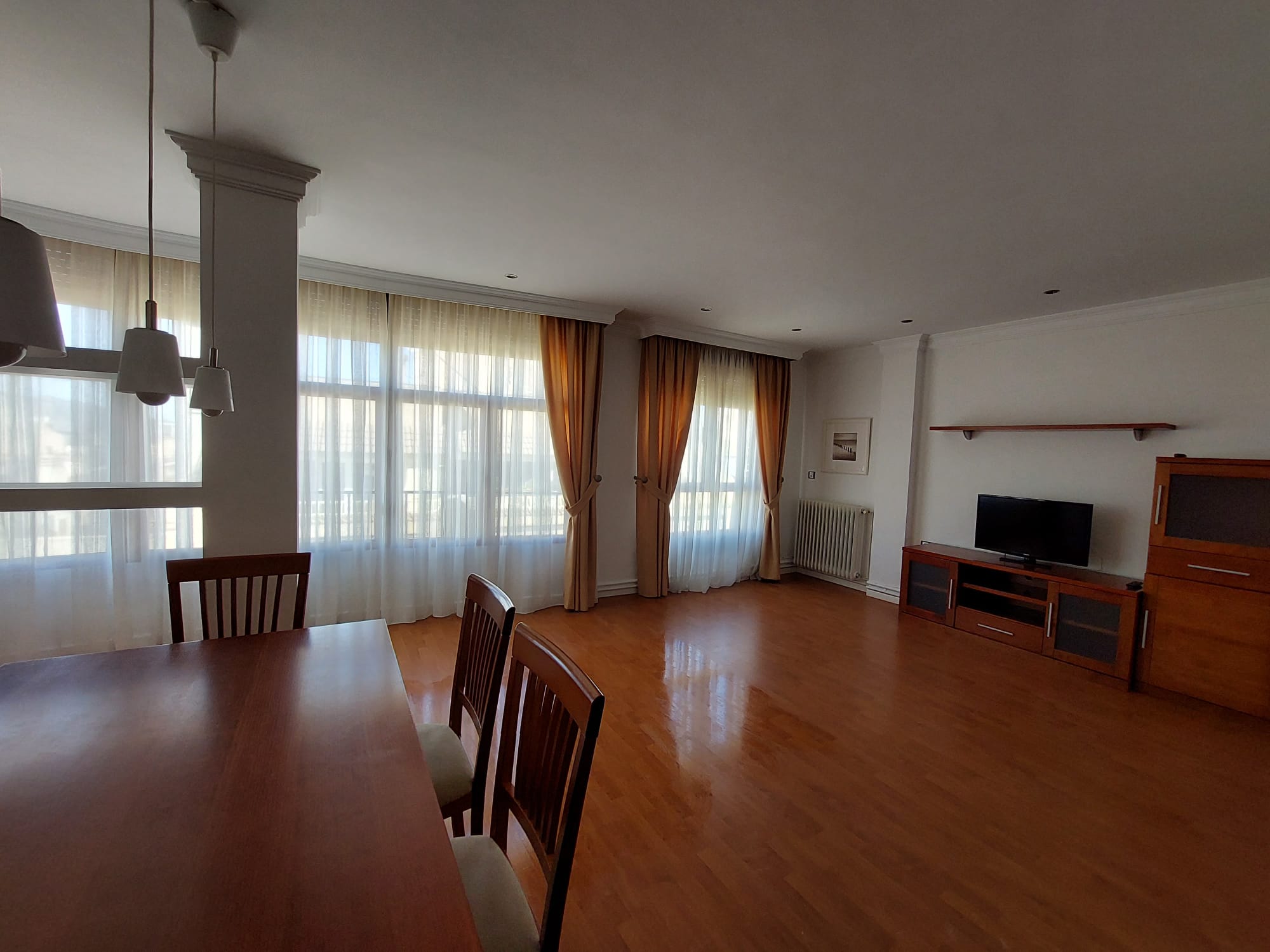 PISO CON ASCENSOR SUPER CENTRICO REFORMADO Y EN YECLA