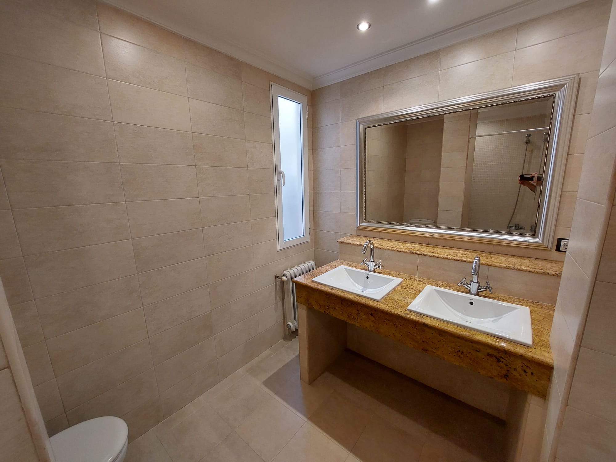 PISO CON ASCENSOR SUPER CENTRICO REFORMADO Y EN YECLA