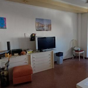 PISO CON ASCENSOR MUY CENTRICO Y EN YECLA