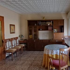 PISO GRANDE CERCA DE PLAZA DE SAN CAYETANO EN YECLA