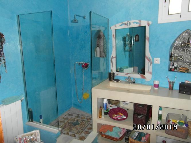 CASA INDEPENDIENTE EN EL CERRO DEL CASTILLO Y EN YECLA