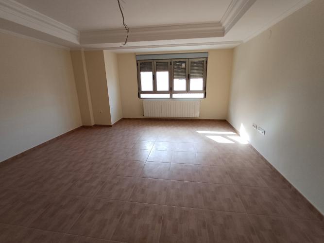 PISOS NUEVOS CENTRICOS Y EN YECLA