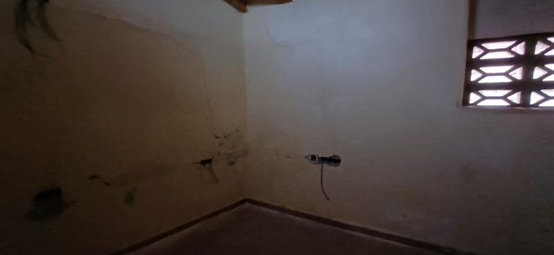 CASA PARA ACABAR DE OBRA ZONA DE LA IGLESIA VIEJA Y EN YECLA