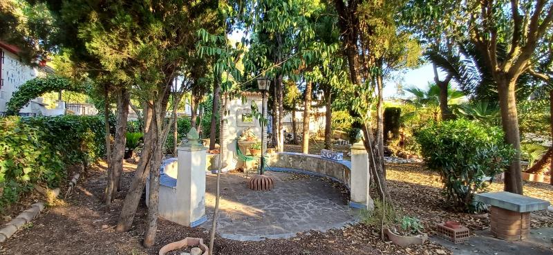 CHALET MUY CERCA DE YECLA PARA VIVIR TODO EL AÑO