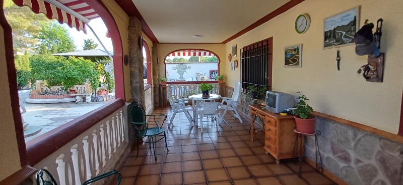 CHALET MUY CERCA DE YECLA PARA VIVIR TODO EL AÑO