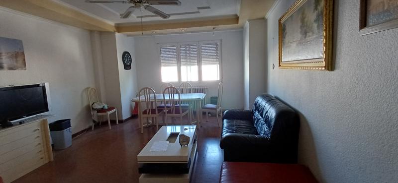 PISO CON ASCENSOR MUY CENTRICO Y EN YECLA