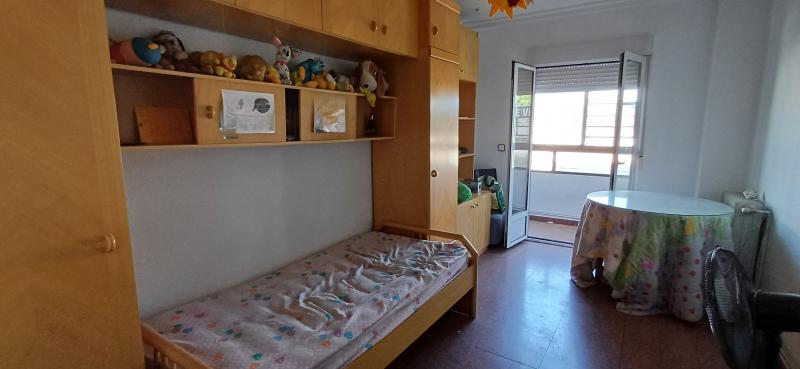 PISO CON ASCENSOR MUY CENTRICO Y EN YECLA