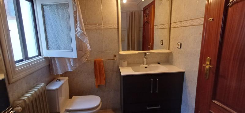 PISO CON ASCENSOR MUY CENTRICO Y EN YECLA