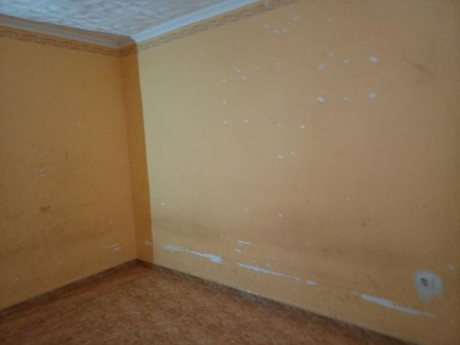 CASA INDEPENDIENTE CON COCHERA Y PATIO POR LA IGLESIA VIEJA EN YECLA