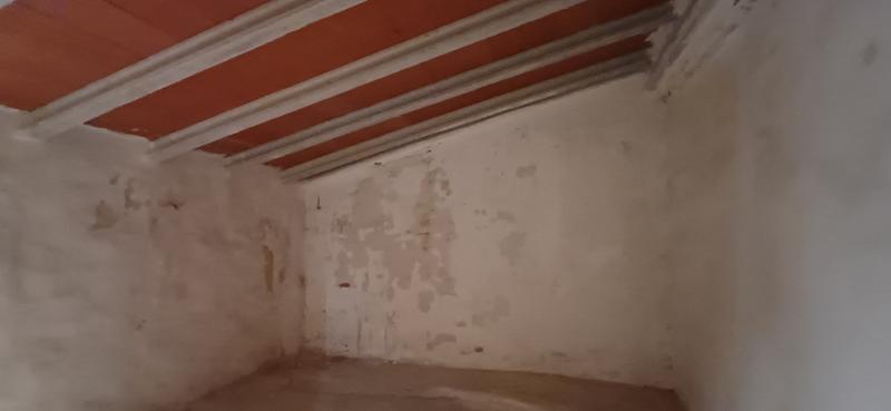 CASA DE CAMPO ADOSADA CON 2 COCHERAS CERRADAS INDEPENDIENTES Y EN YECLA