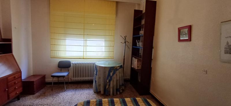 PISO GRANDE CERCA DE PLAZA DE SAN CAYETANO EN YECLA