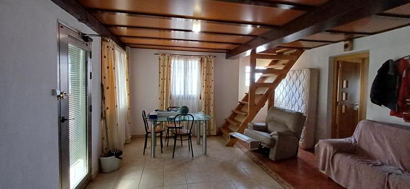 CHALET PARA VIVIR TODO EL AÑO Y EN YECLA