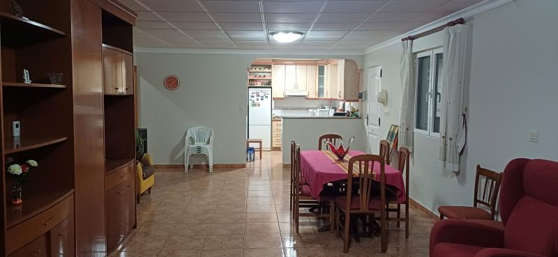 CHALET PARA VIVIR TODO EL AÑO Y MUY CERCA DE YECLA