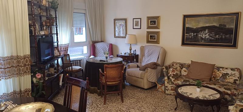 PISO GRANDE CON ASCENSOR SUPER CENTRICO Y EN YECLA