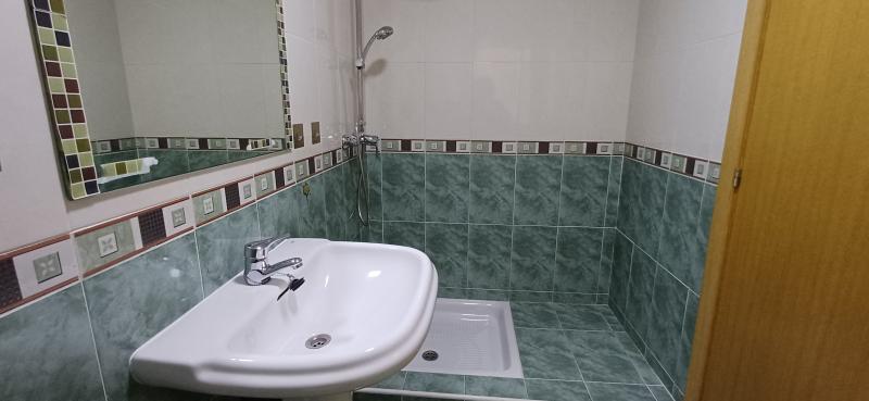 PISO MUY NUEVO EN ZONA PLAZA DE TOROS Y EN YECLA