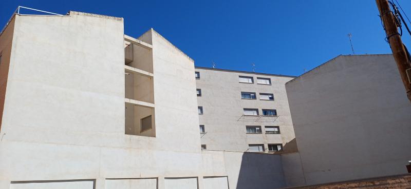 PISO MUY NUEVO EN ZONA PLAZA DE TOROS Y EN YECLA