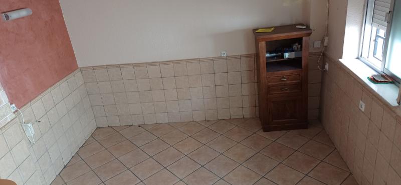 CASA PEQUEÑA EN 2 PLANTAS CON 34 METROS EN YECLA