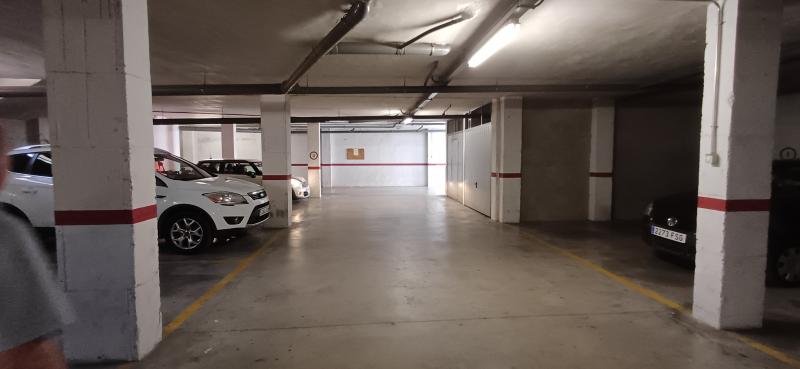 CASA DUPLEX EN UNA PLAZA CON 2 GARAJES Y EN YECLA