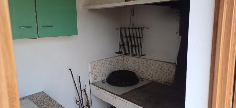 CHALET MUY CERCA DE YECLA, CON PISCINA Y AMUEBLADO
