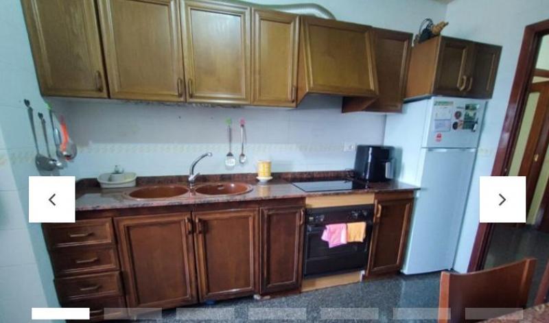 PISO GRANDE CON 4 BALCONES Y EN YECLA