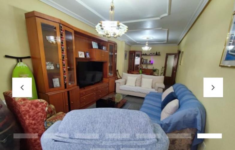 PISO GRANDE CON 4 BALCONES Y EN YECLA