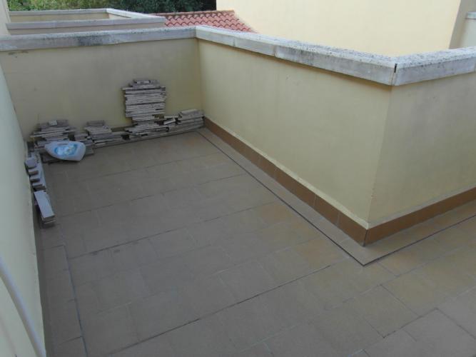 DUPLEX EN URBANIZACION CERRADA CON JARDIN Y EN YECLA